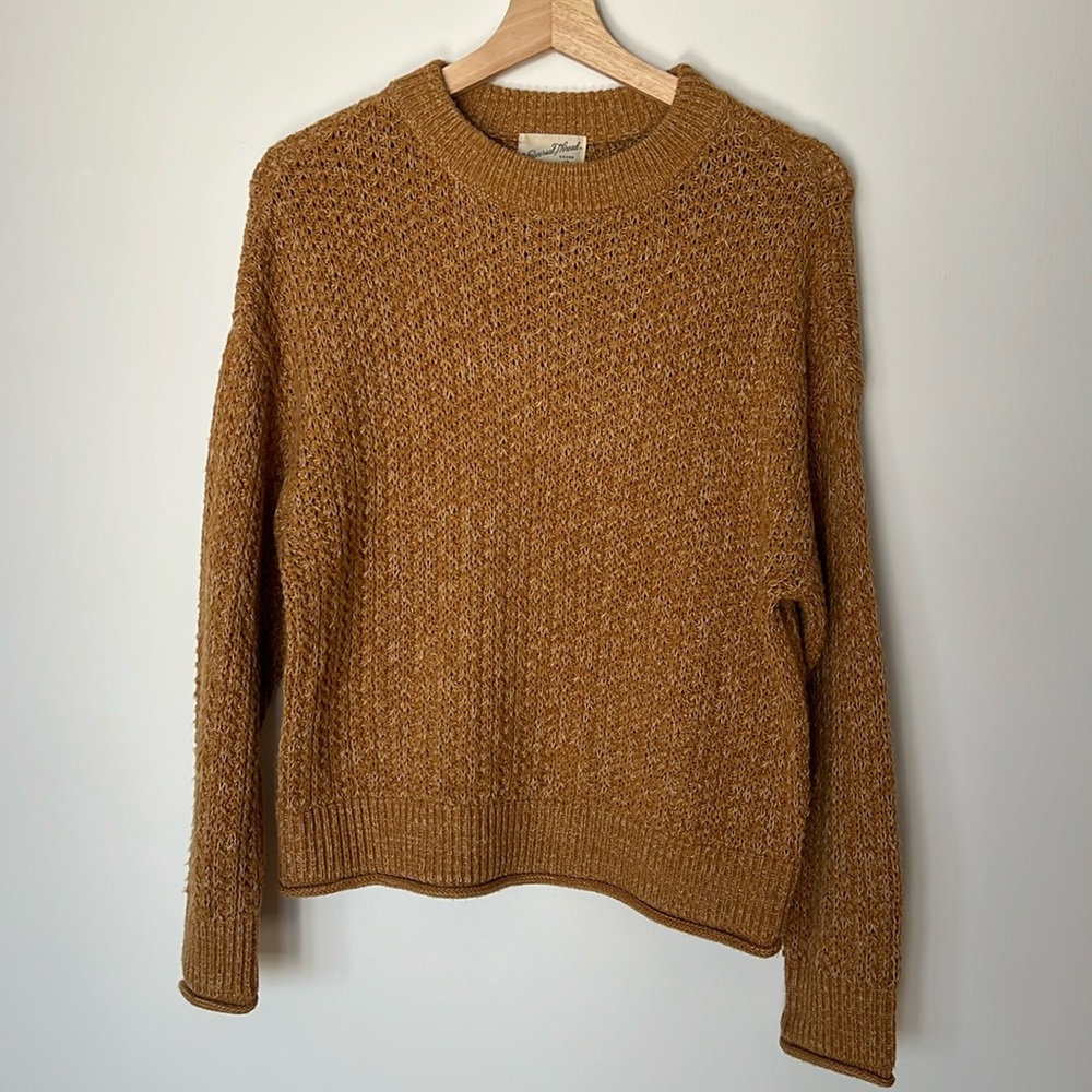 Universal Thread | XS Mustard Crewneck Sweater